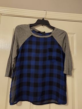 Women’s Blue Plaid Raglan Sleeve Top - Grey Sleeves
